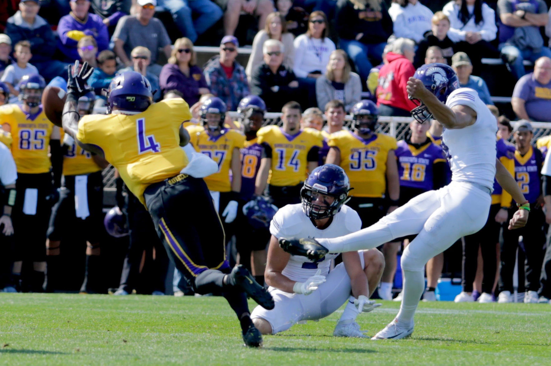 Winona State Football vs Mankato